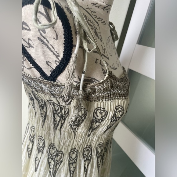 Florabella beautiful long dress size Small EUC - Picture 4 of 8